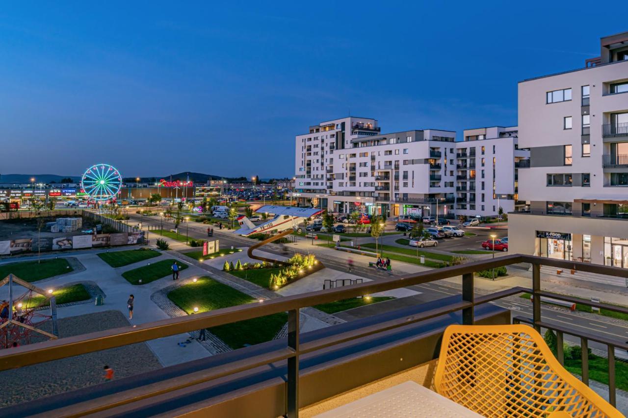 Promenada Studios Braşov Dış mekan fotoğraf