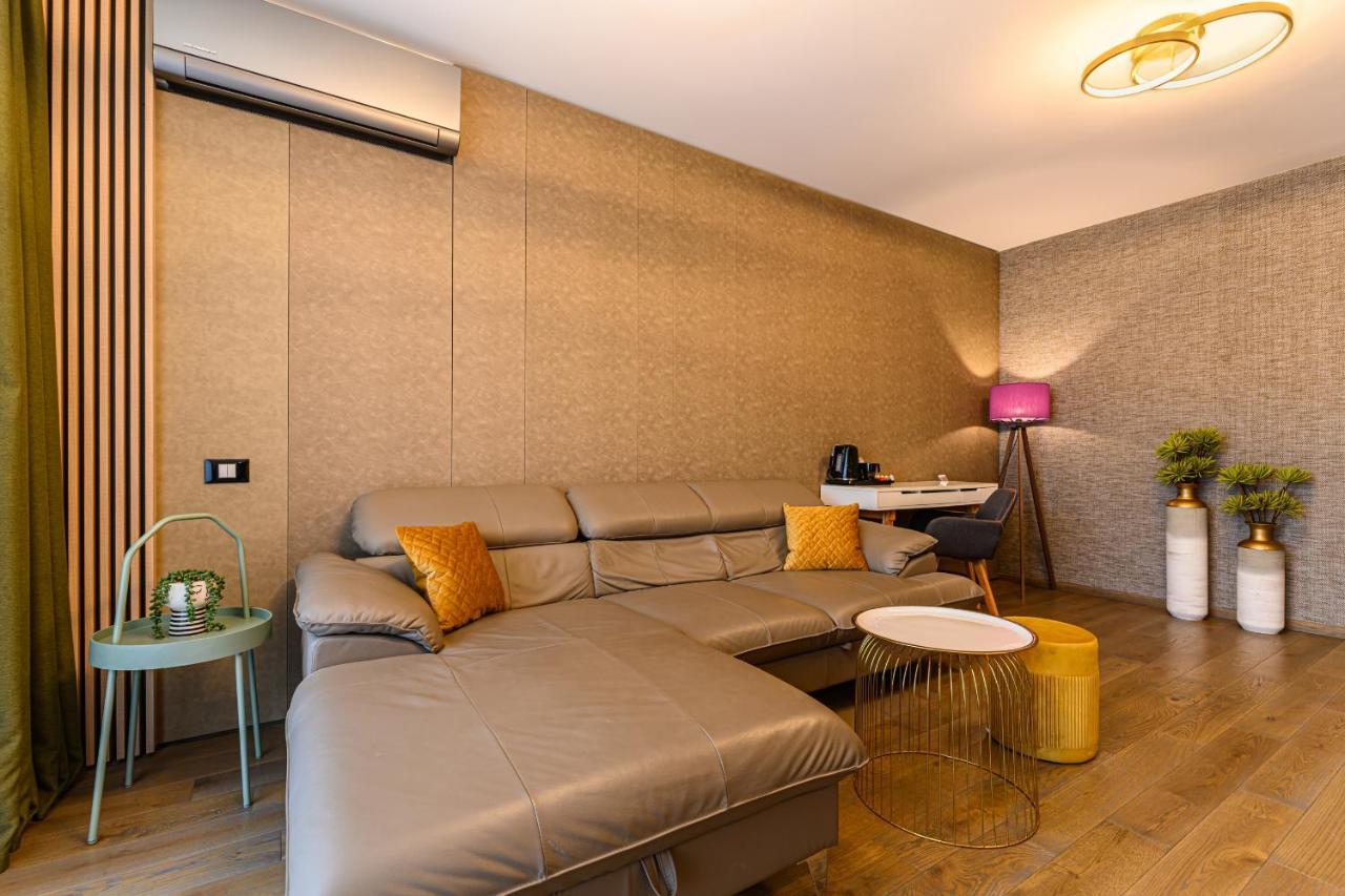 Promenada Studios Braşov Dış mekan fotoğraf