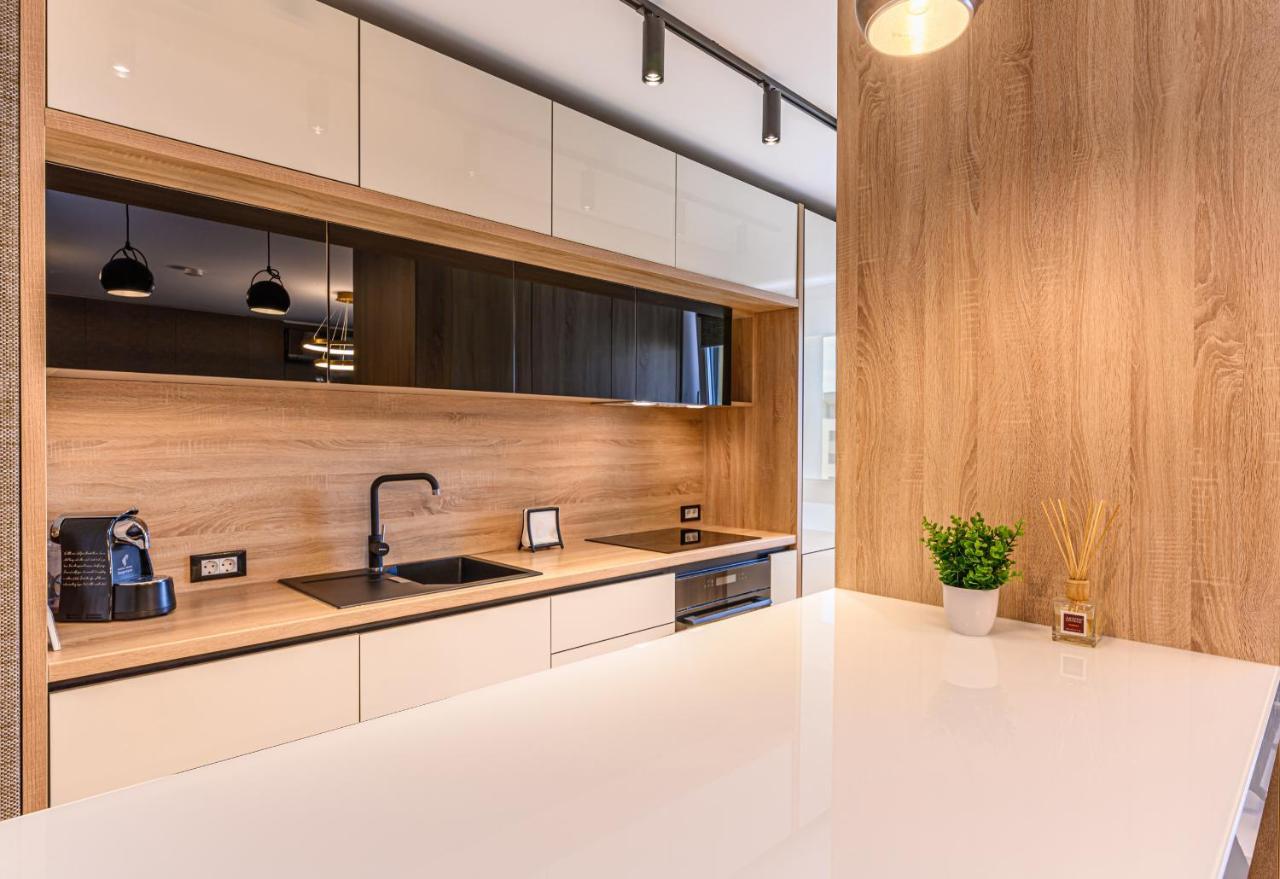 Promenada Studios Braşov Dış mekan fotoğraf