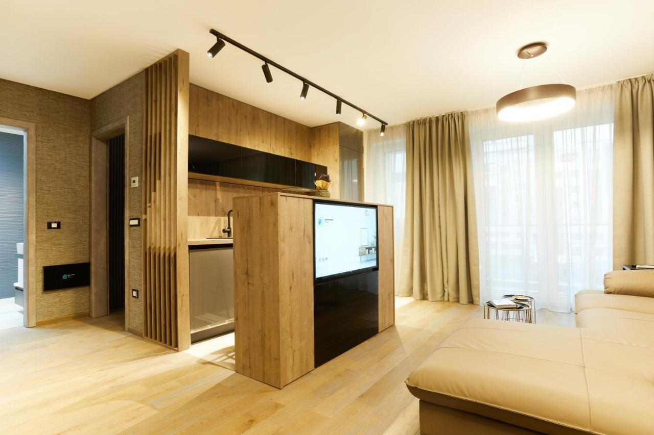 Promenada Studios Braşov Dış mekan fotoğraf