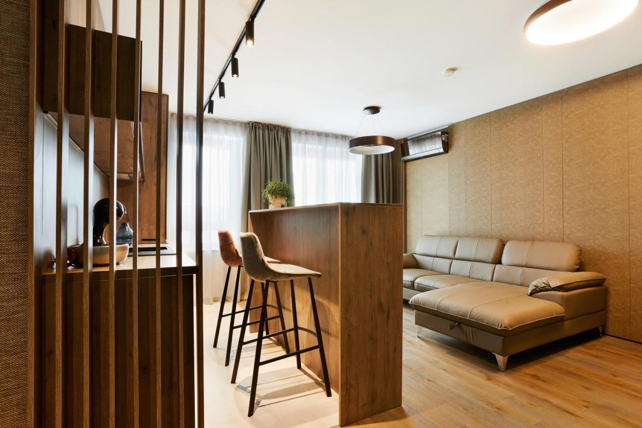 Promenada Studios Braşov Dış mekan fotoğraf