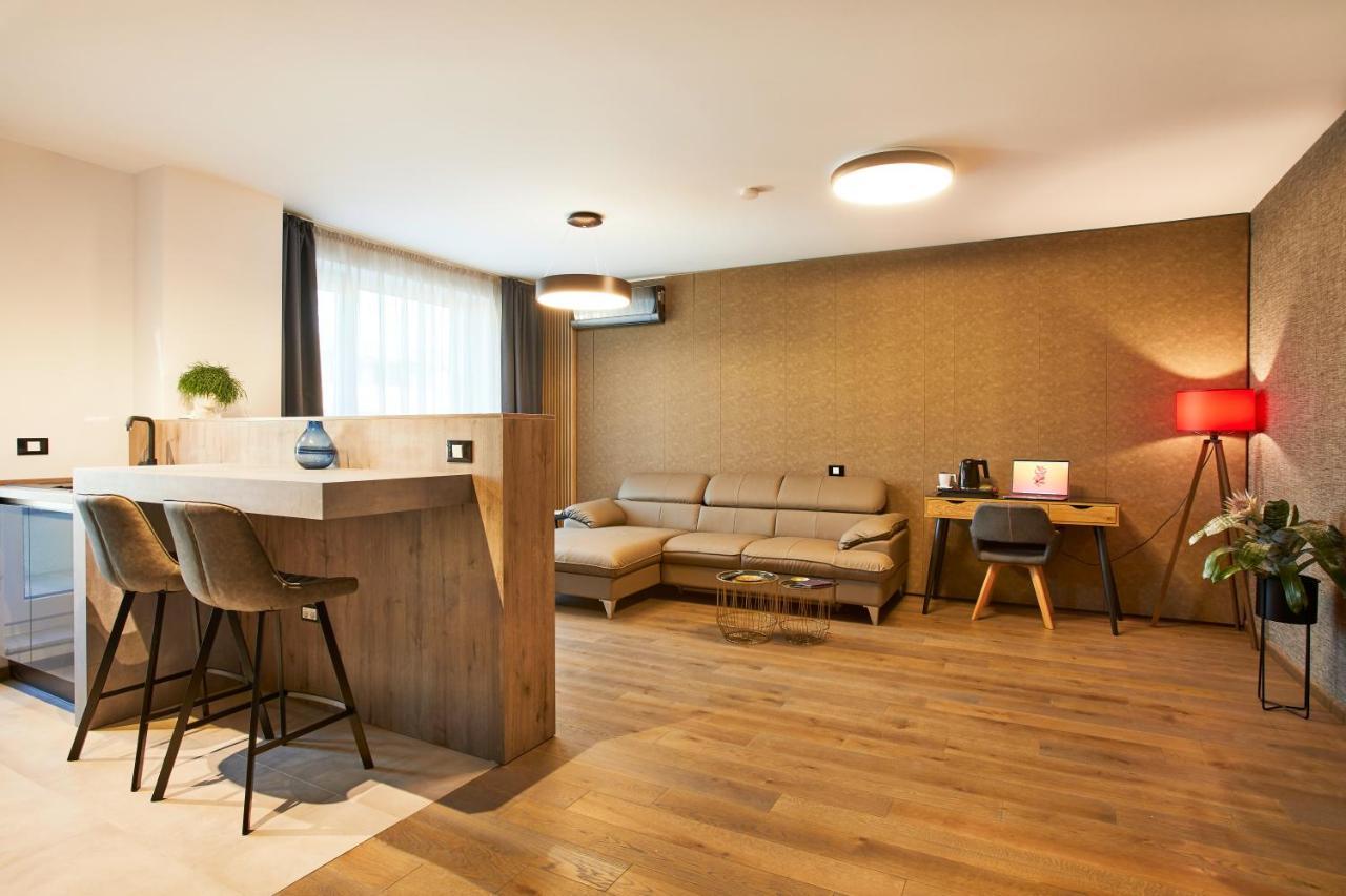 Promenada Studios Braşov Dış mekan fotoğraf
